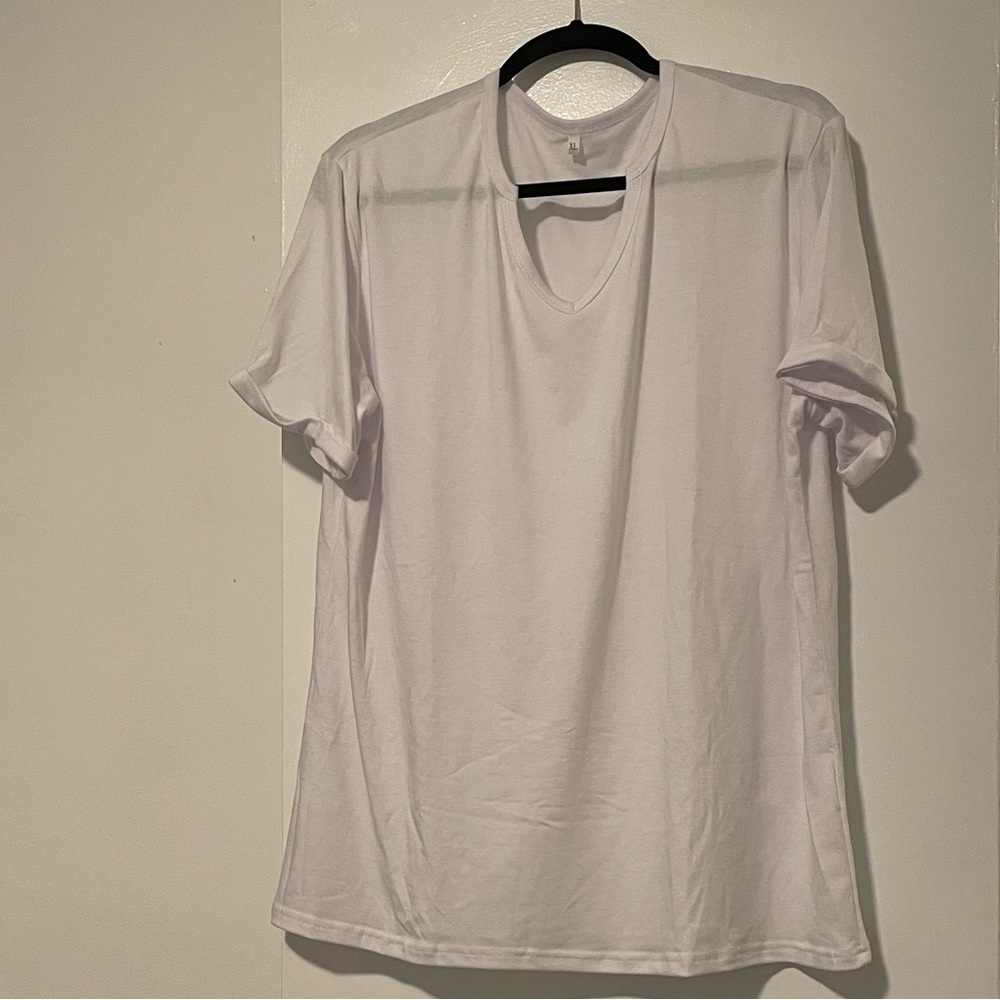 NWOT White Short Sleeve Top Size XL